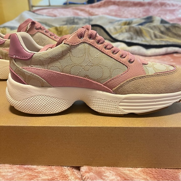 Coach Women's Tech Runner - Picture 5 of 9